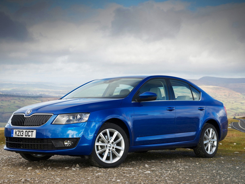 skoda Octavia - blue