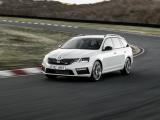 skoda-octavia-combi-rs-2017-1.jpg