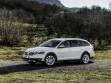 skoda-octavia-scout-2017-2.jpg