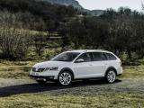 skoda-octavia-scout-2017-2.jpg