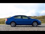 skoda-octavia-3-race-blue-5.jpg